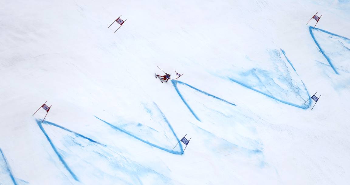La discesa della nostra Federica Brignone nella Coppa del Mondo di sci alpino, a Soelden (Reuters)